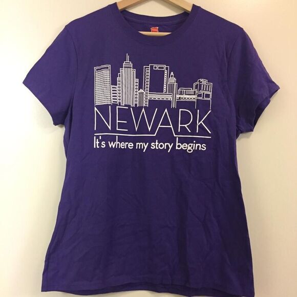 Newark, It's Where My Story Begins Women's T-shirt size Large - Picture 1 of 1